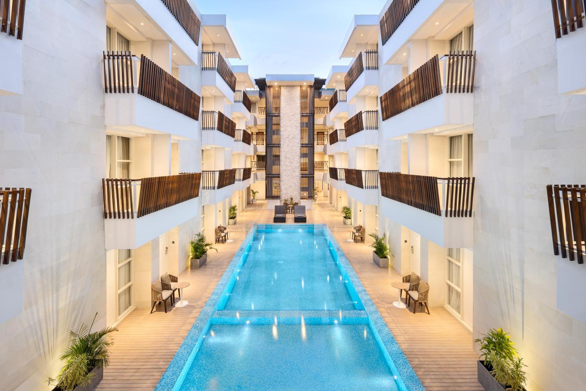 Holiday Inn Express Bali Sunset Road By Ihg Kuta Lombok Eksteriør billede