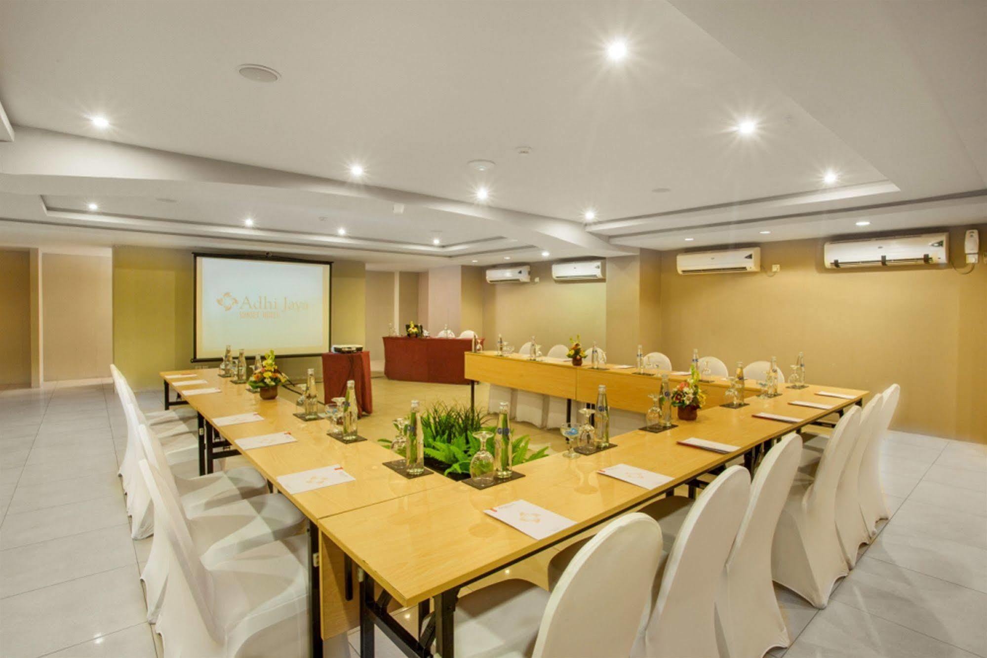 Holiday Inn Express Bali Sunset Road By Ihg Kuta Lombok Eksteriør billede