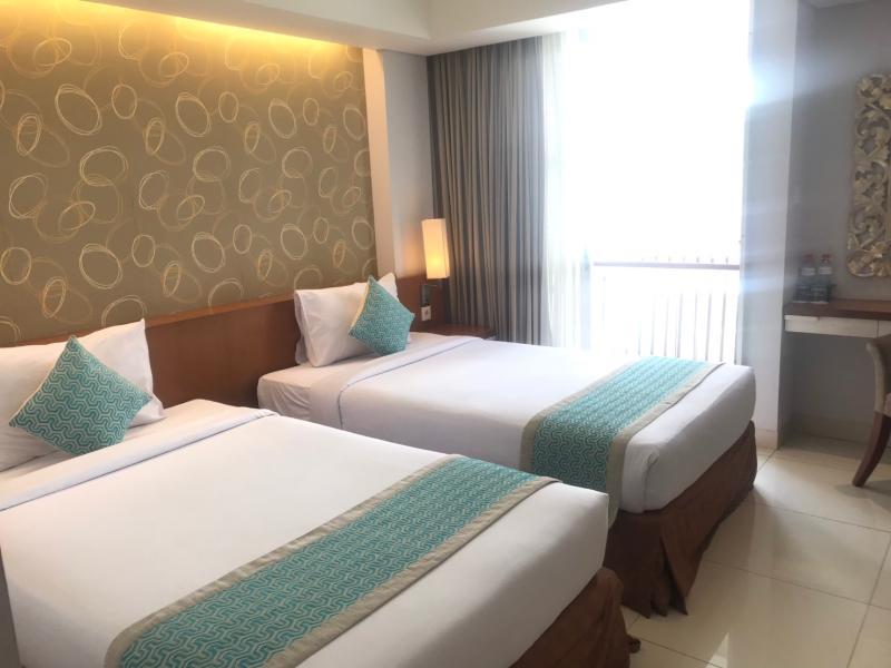 Holiday Inn Express Bali Sunset Road By Ihg Kuta Lombok Eksteriør billede
