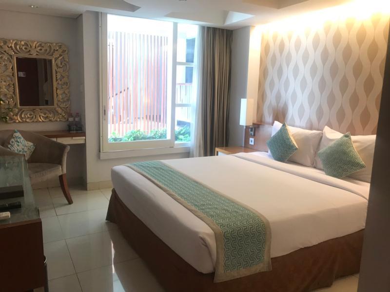 Holiday Inn Express Bali Sunset Road By Ihg Kuta Lombok Eksteriør billede