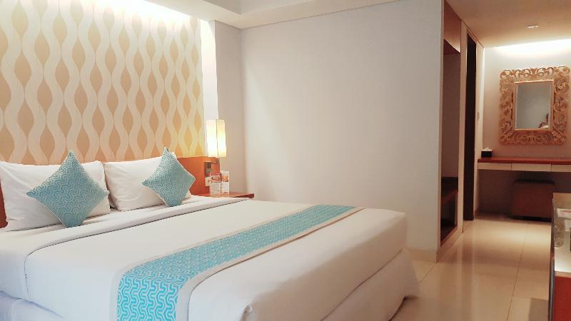 Holiday Inn Express Bali Sunset Road By Ihg Kuta Lombok Eksteriør billede