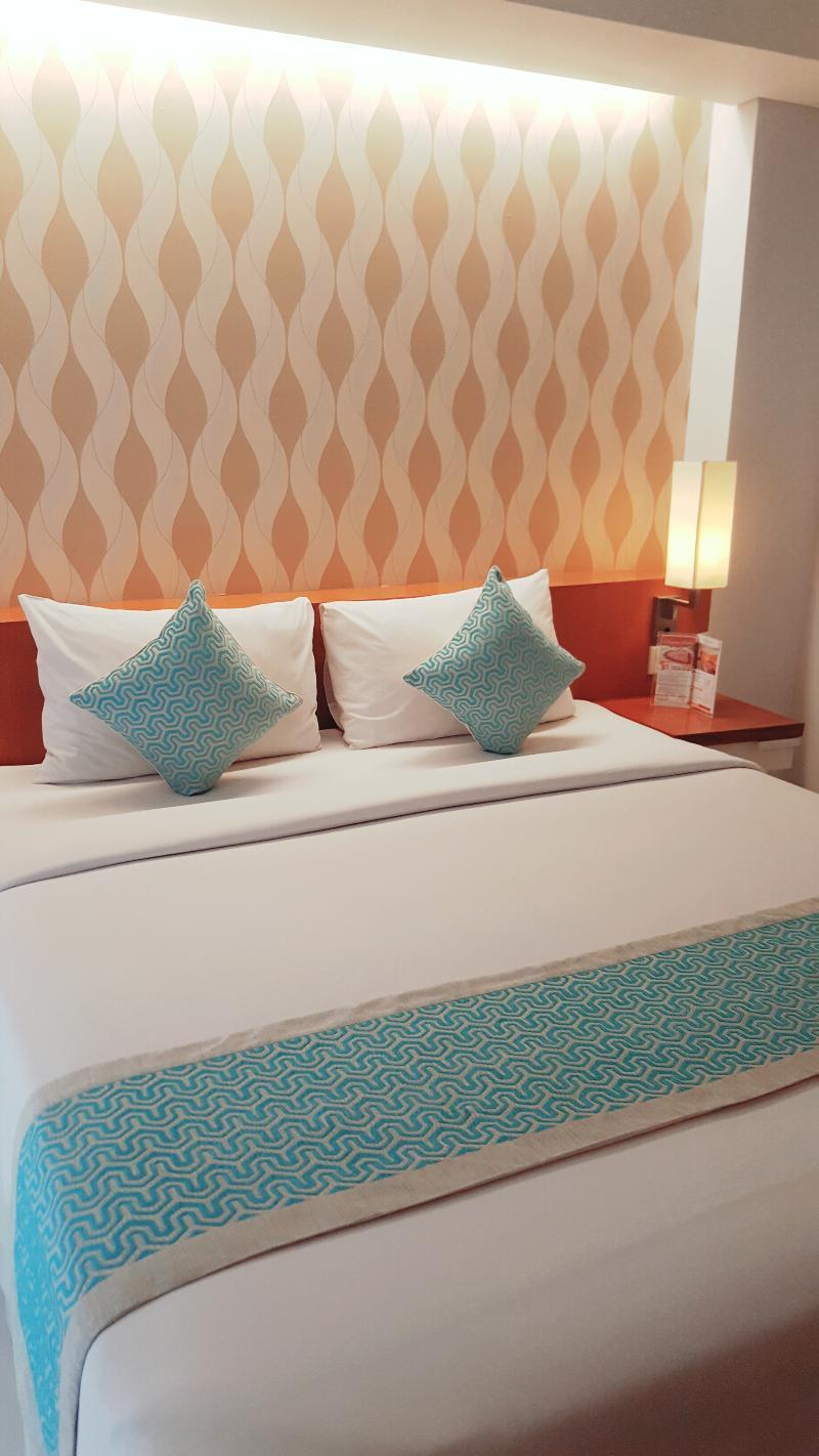 Holiday Inn Express Bali Sunset Road By Ihg Kuta Lombok Eksteriør billede