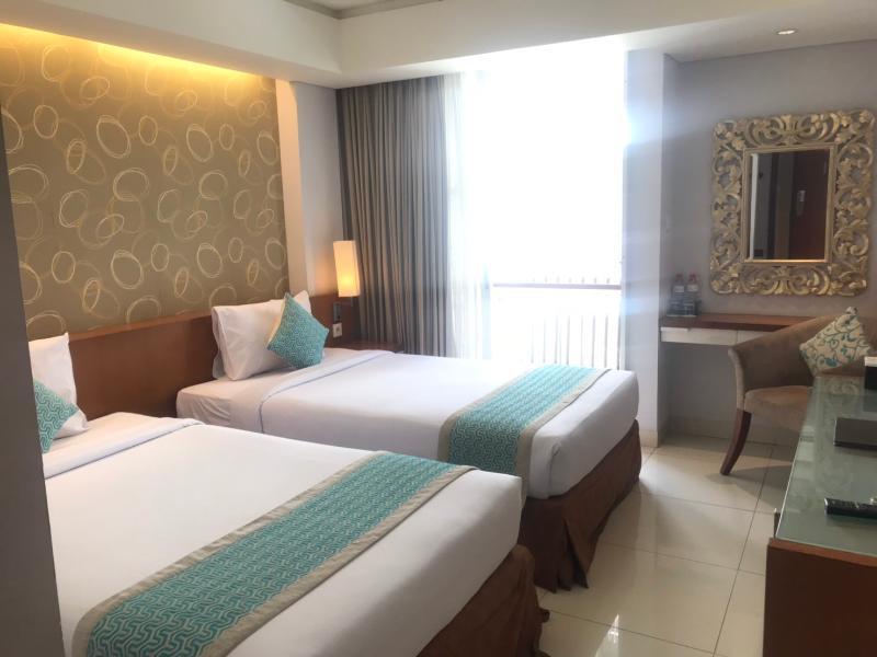 Holiday Inn Express Bali Sunset Road By Ihg Kuta Lombok Eksteriør billede